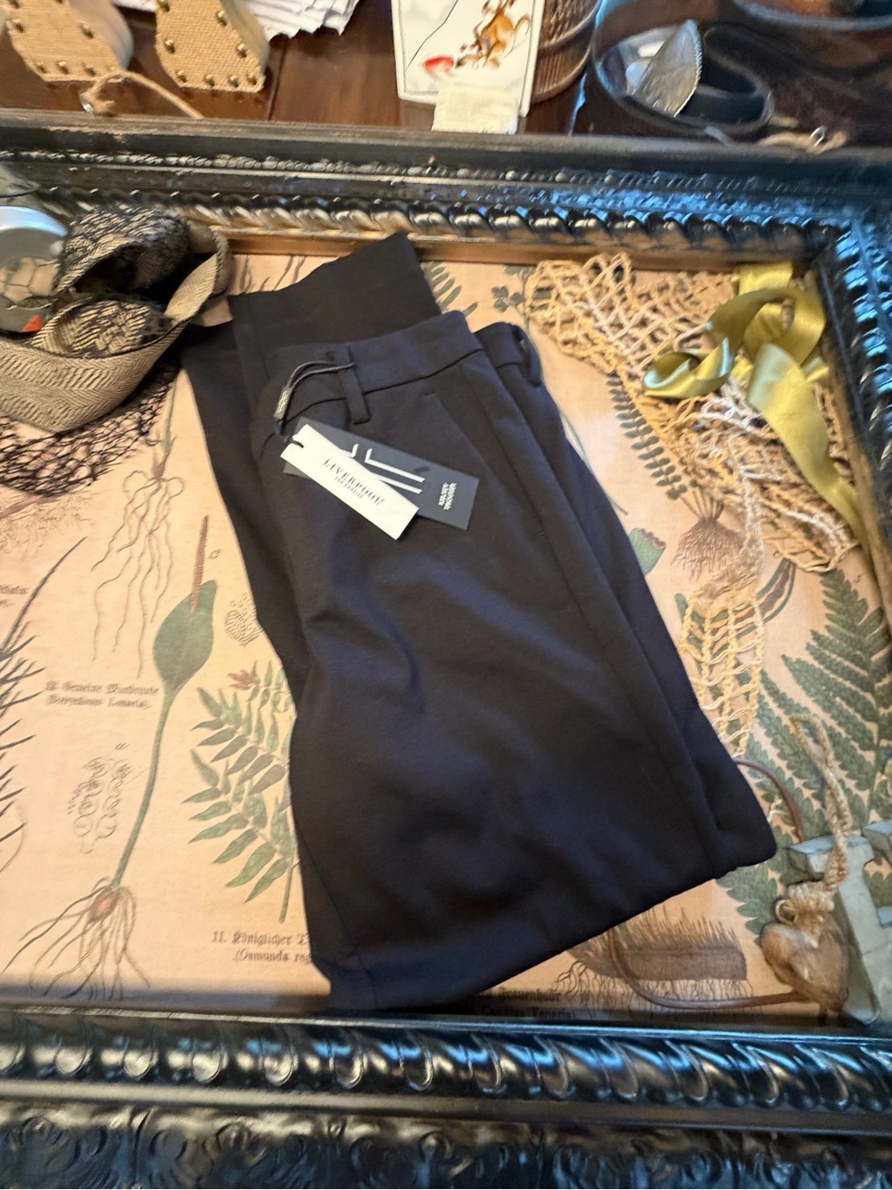 NWT Liverpool BLACK Kelsie Trouser Size 4/27 - Picture 5 of 5